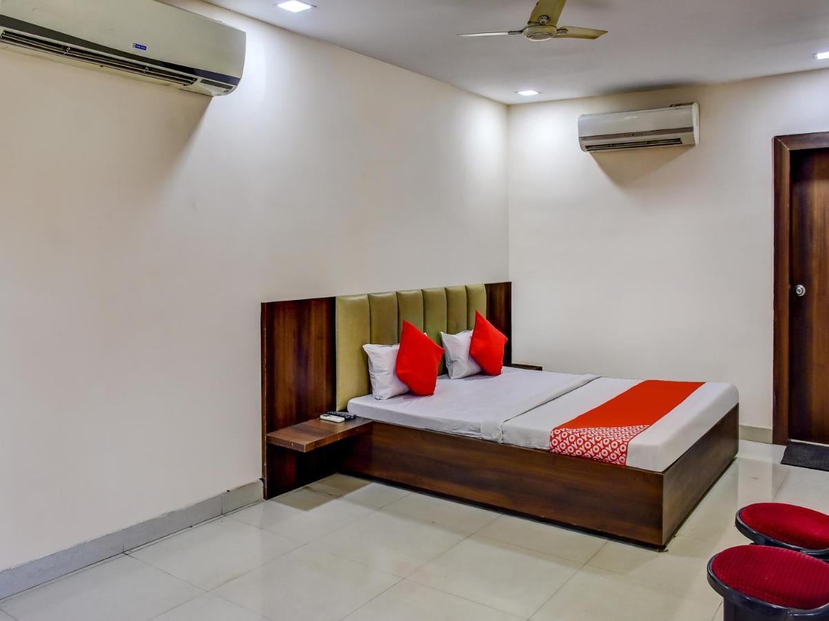 Oyo 78471 Hotel Platinum Bilāspur 外观 照片
